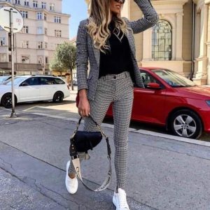 Likralı pantolon ceket takım