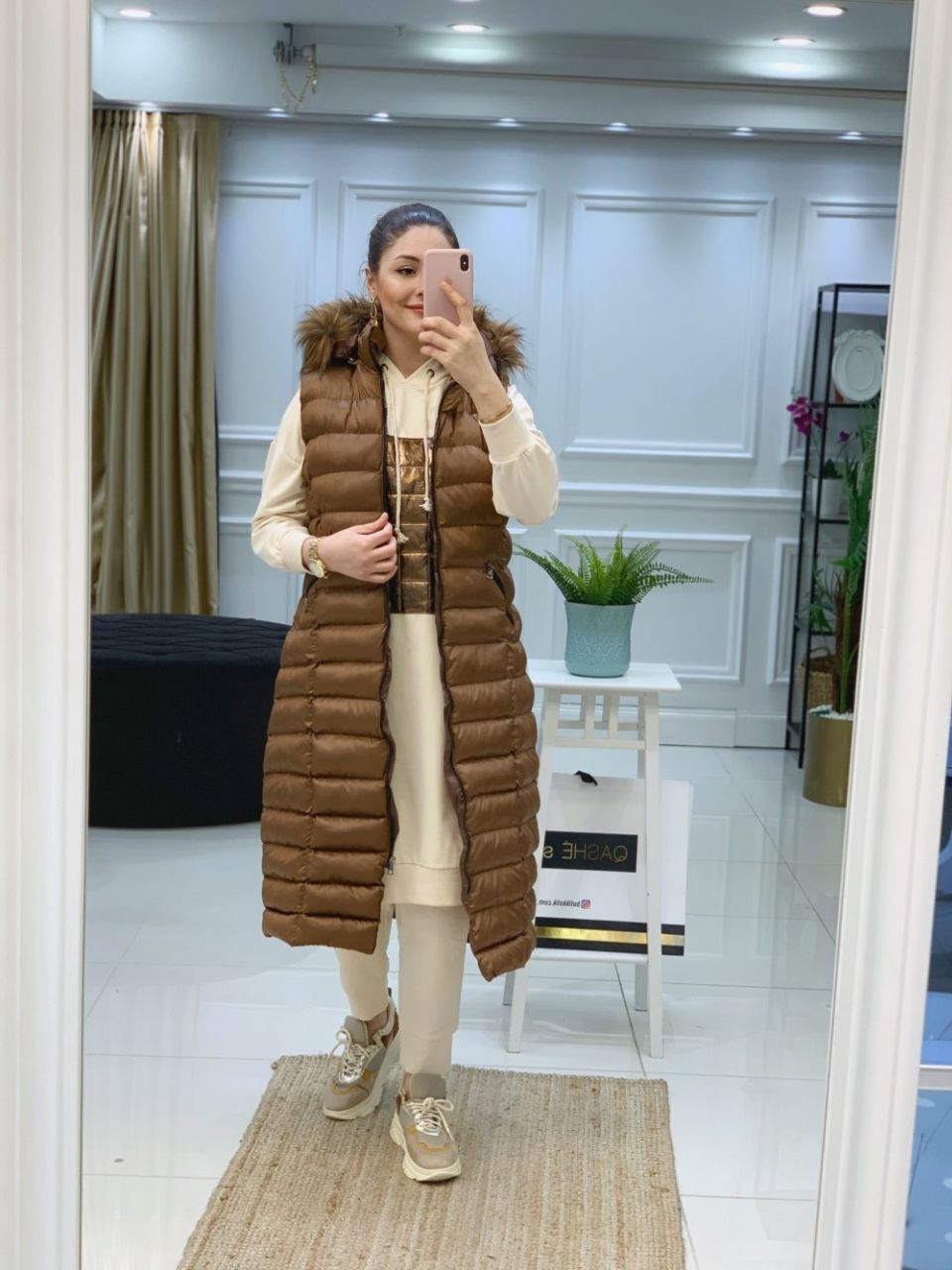 Kürk kapşonlu şişme yelek