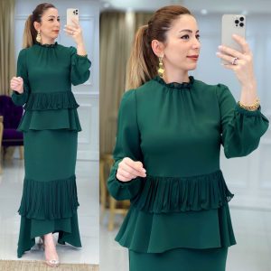 Fırfırlı etek bluz takım