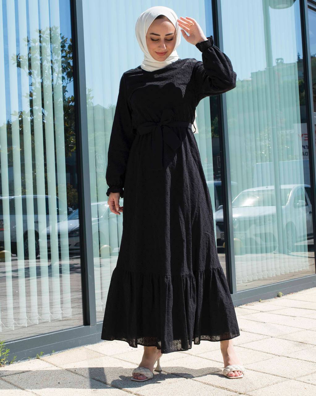 Güpürlü pamuk kumaş elbise - Görsel 3