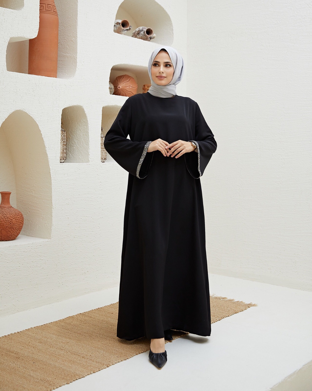Kolları işlemeli krep kumaş elbise - Görsel 17