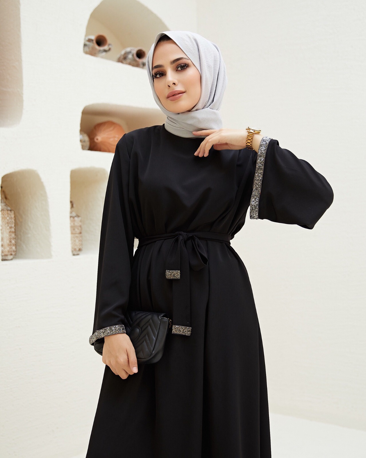 Kolları işlemeli krep kumaş elbise - Görsel 18