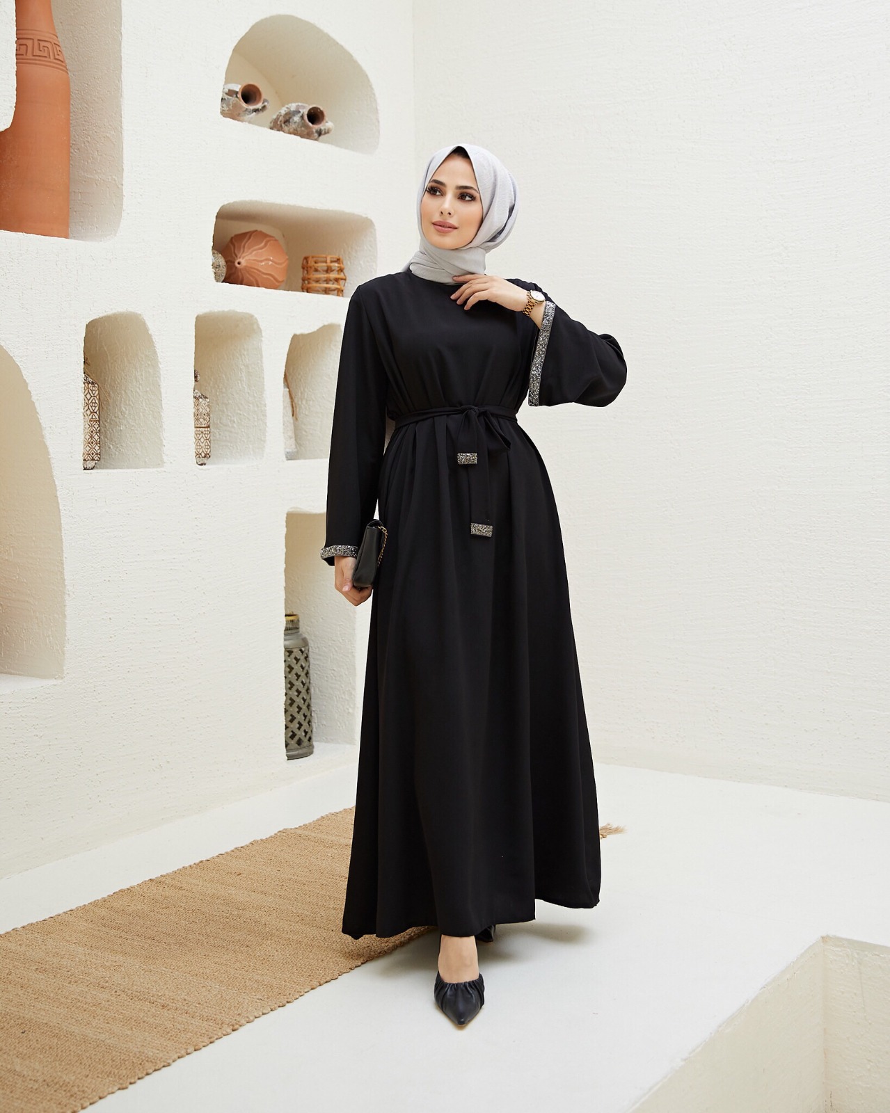 Kolları işlemeli krep kumaş elbise - Görsel 16