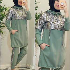 Payet leopar detaylı spor takım