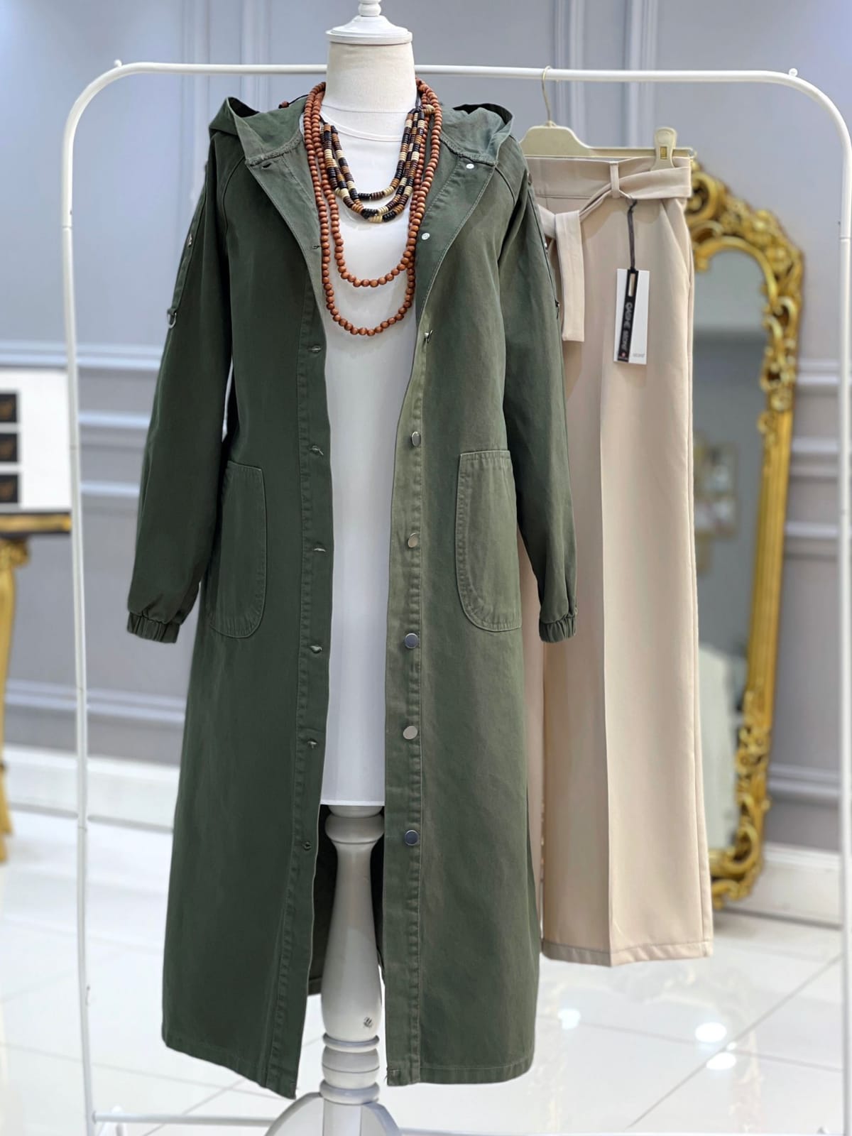 Kapşonlu spor trençkot - Görsel 2