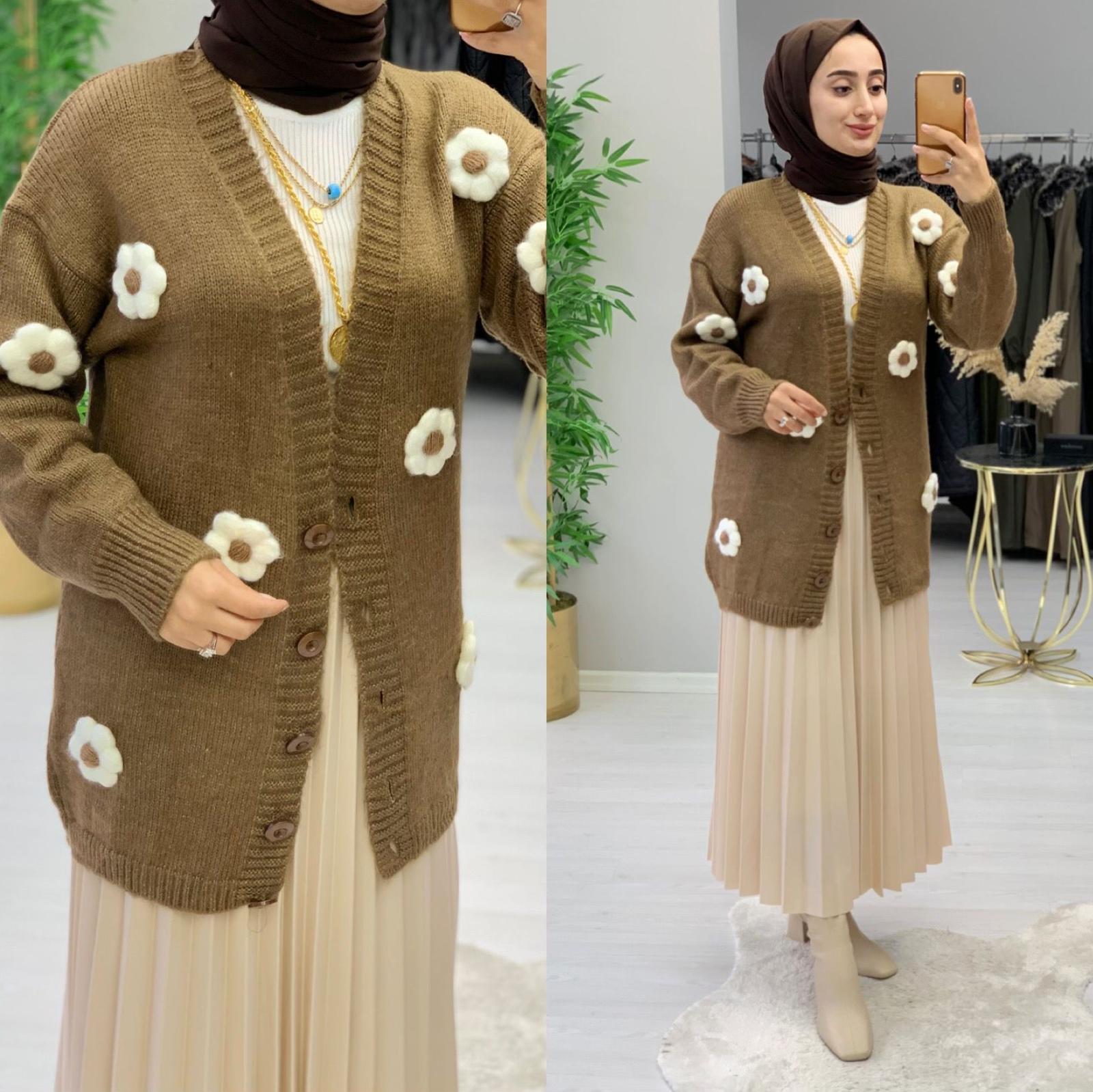 Çiçek tetaylı triko hırka - Görsel 3