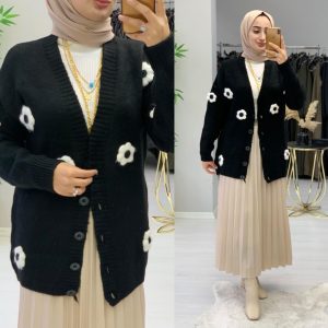 Çiçek tetaylı triko hırka