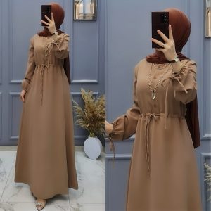 Belden oturtmalı krep kumaş elbise