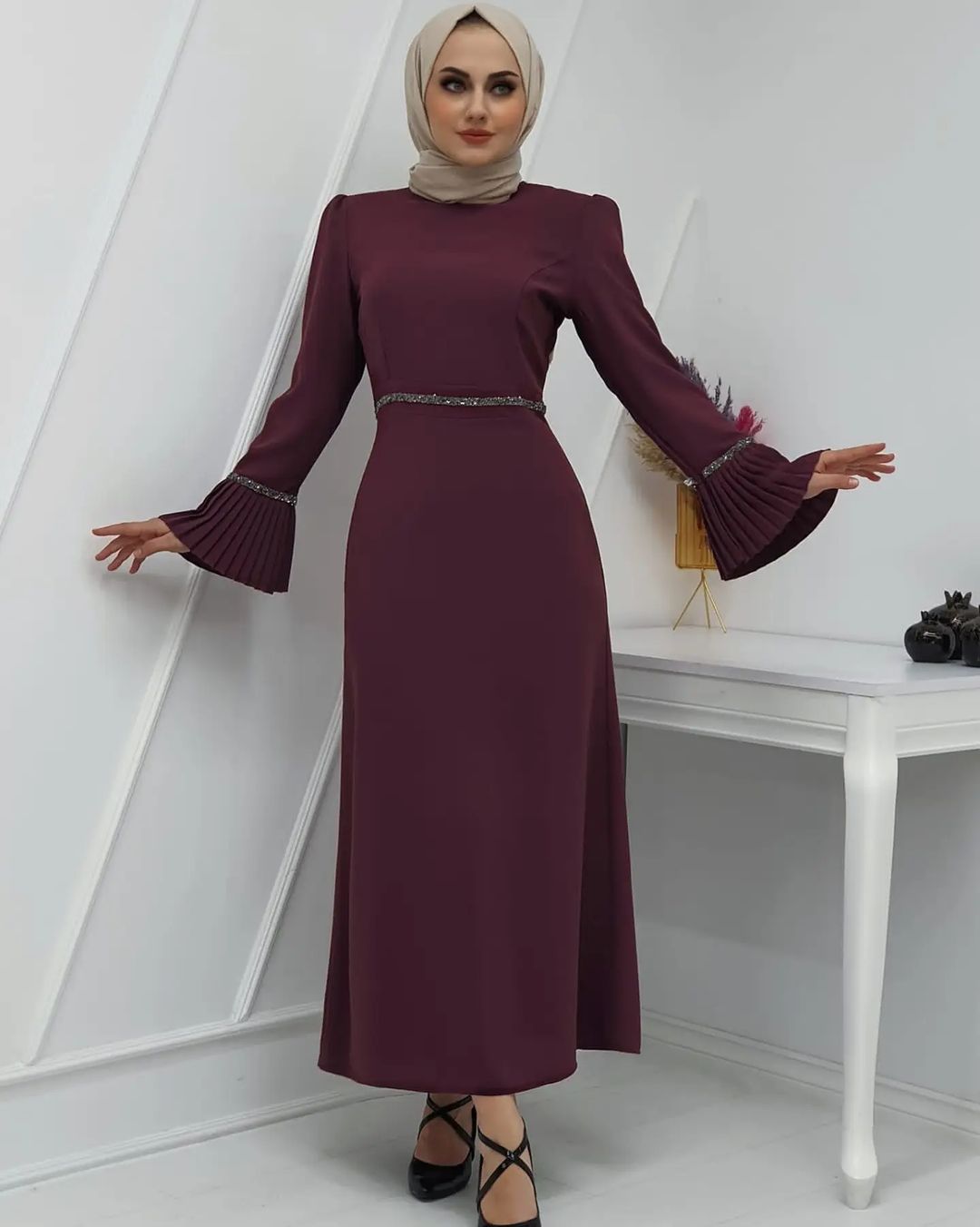 Beli taş detaylı elbise şifon kumaş
