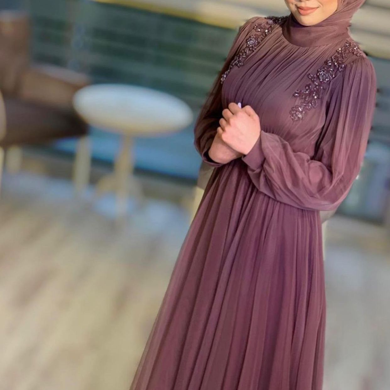 Omzu taş detaylı tül abiye - Görsel 15