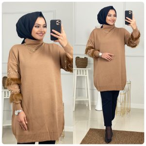 Kolları kürk detaylı triko tunik